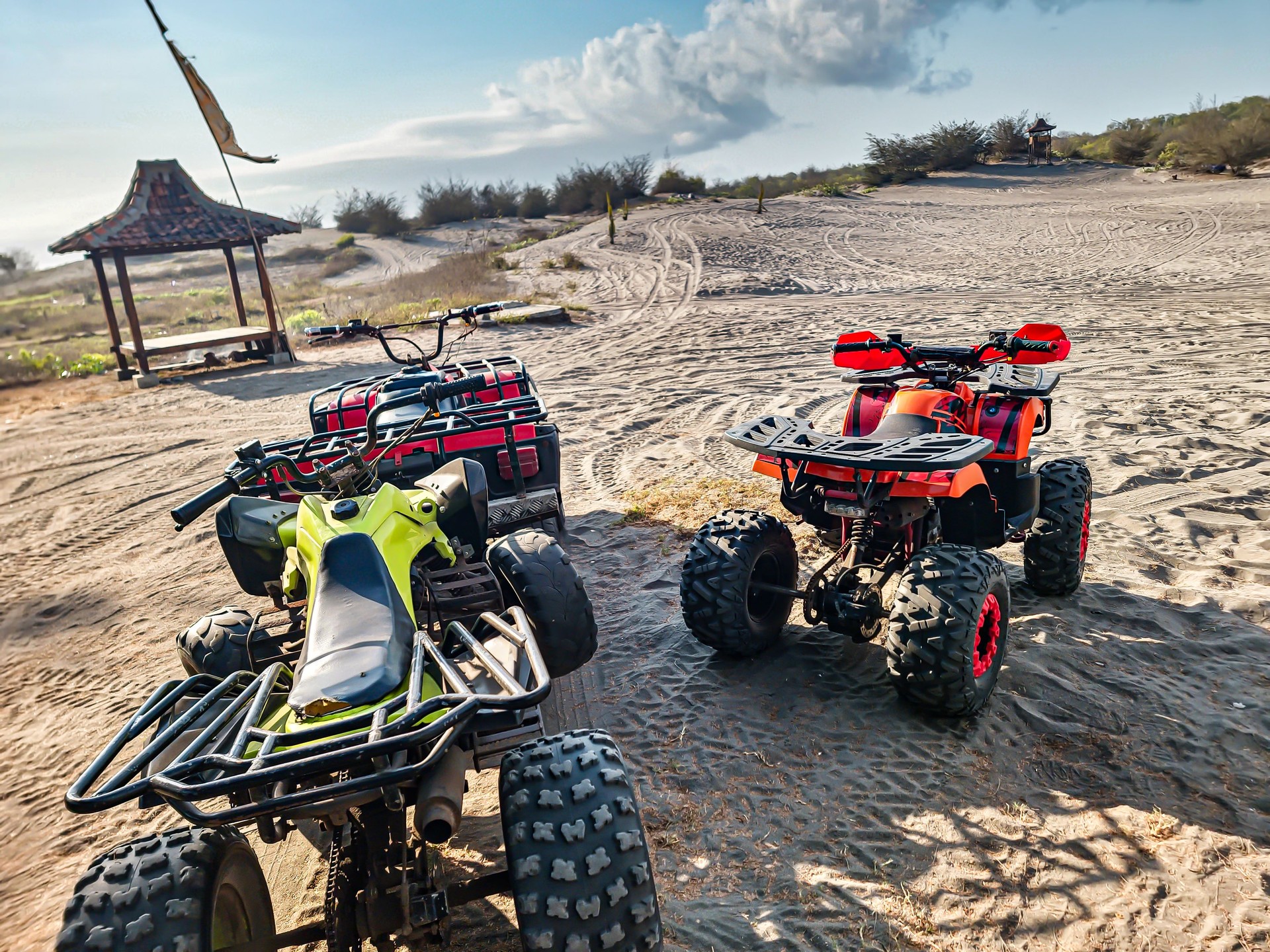 VTT pour explorer les merveilles pittoresques de Gumuk Pasir Yogyakarta